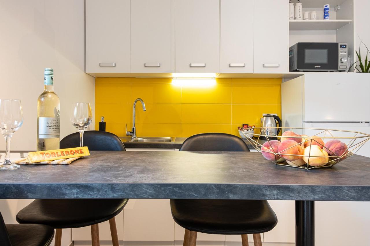 Studio Apartment Les - 4 Min Walk From Amphiteatre PUY Exterior foto
