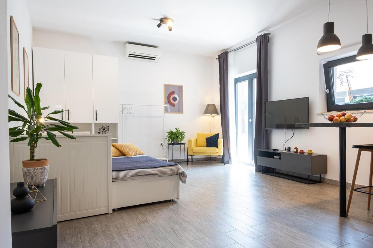Studio Apartment Les - 4 Min Walk From Amphiteatre PUY Exterior foto